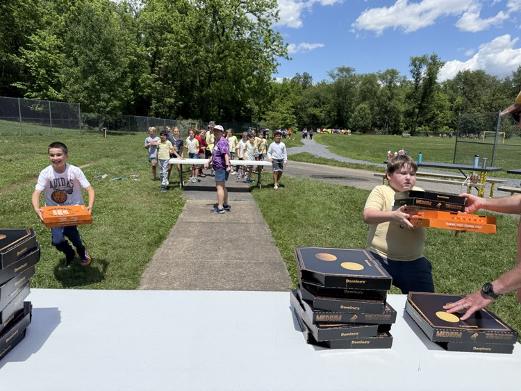 pizza box relay race