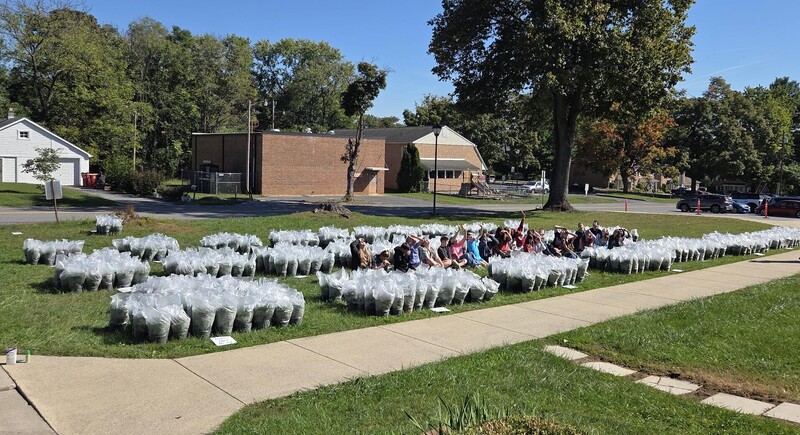 FFA students sitting with the mums