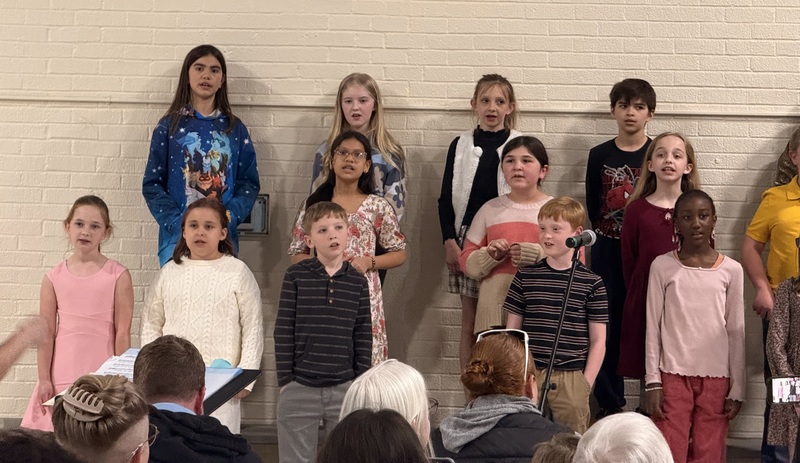 4th grade chorus singing