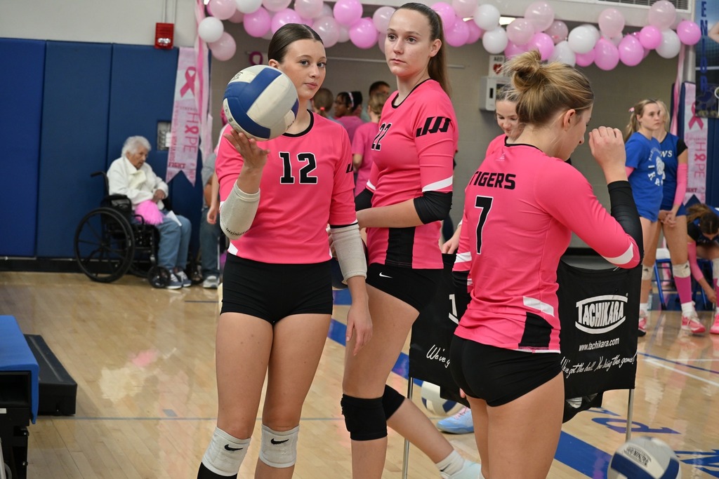 Volleyball Tri @ Perry