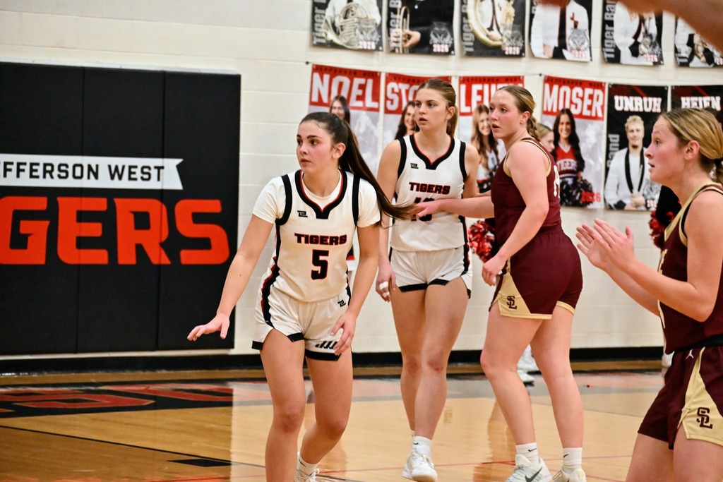 Jefferson West vs. Silver Lake