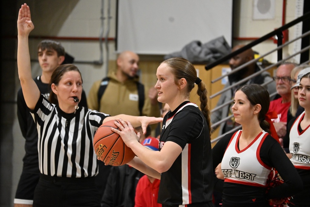 Jefferson West Varsity Girls vs. Hiawatha