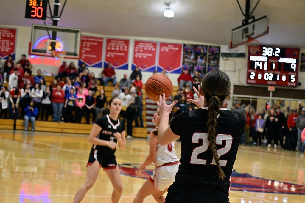 Jefferson West Varsity Girls vs. Hiawatha