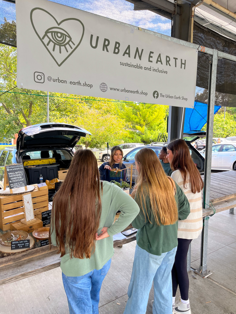 Students at farmer's market