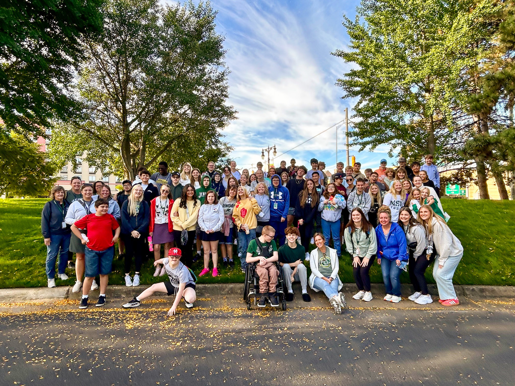 Group shot of Art Prize field trip