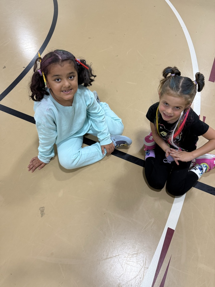 two girls in gym class