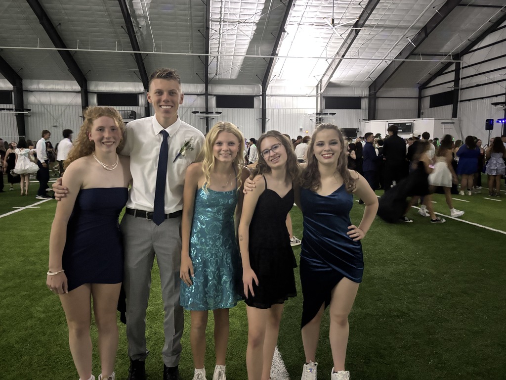 students at the homecoming dance