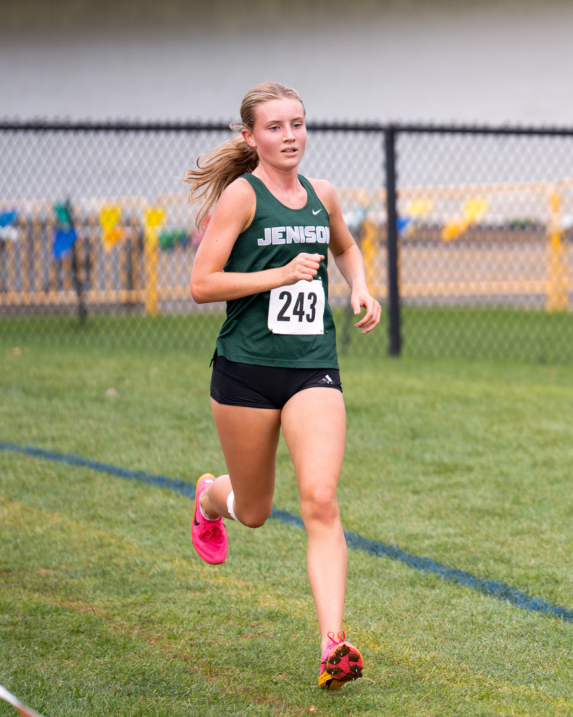 Cross country member running