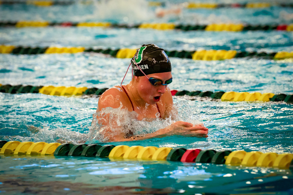 Girls swim team practicing 