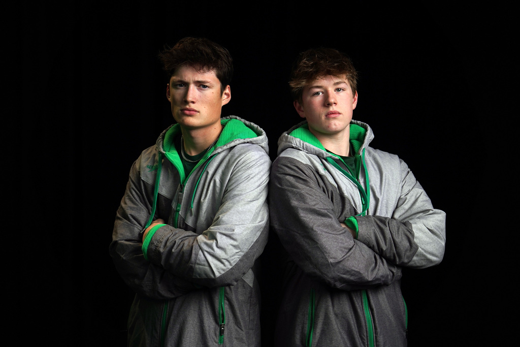 Boys swim team posing