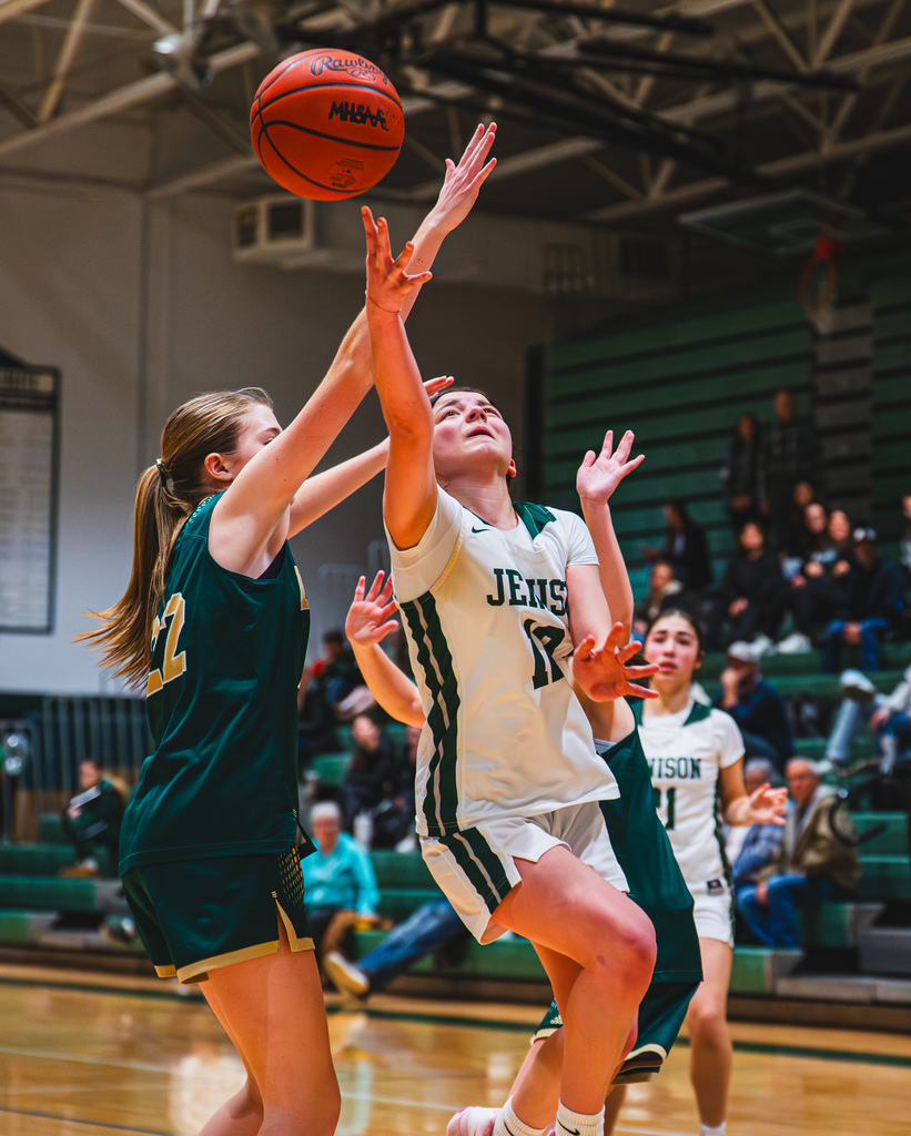 Basketball player shooting
