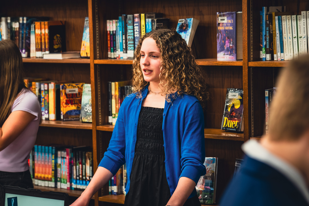 Student presents at career fair