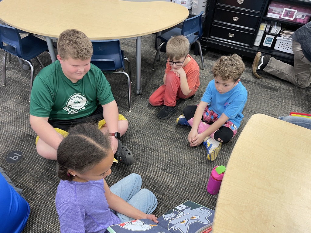 4th Graders Reading to 1st Graders