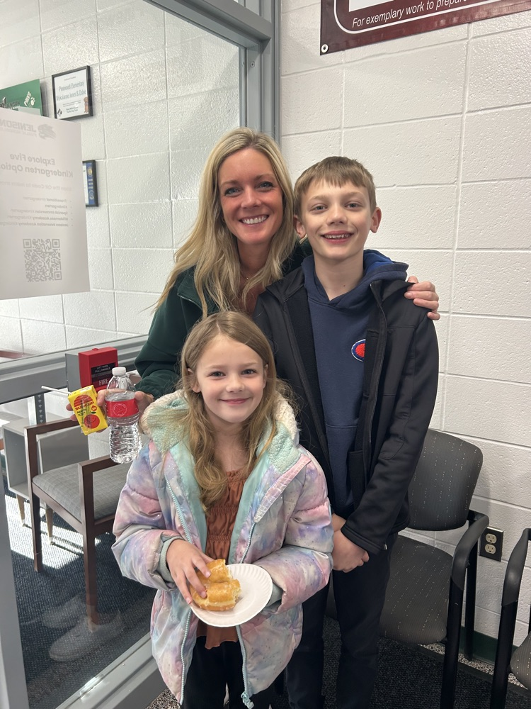 families enjoying the Donuts with a Grown Up Event