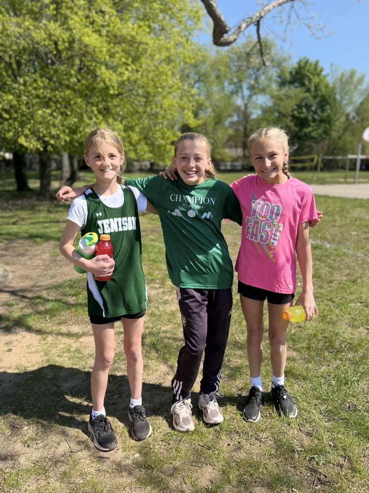 top 3 girl runners