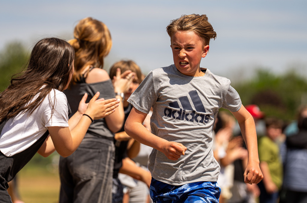 Bauerwood student running