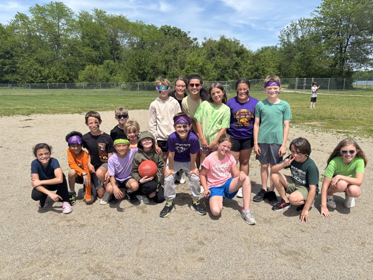 Student team Mrs. Moeggenberg’s 4th grade class