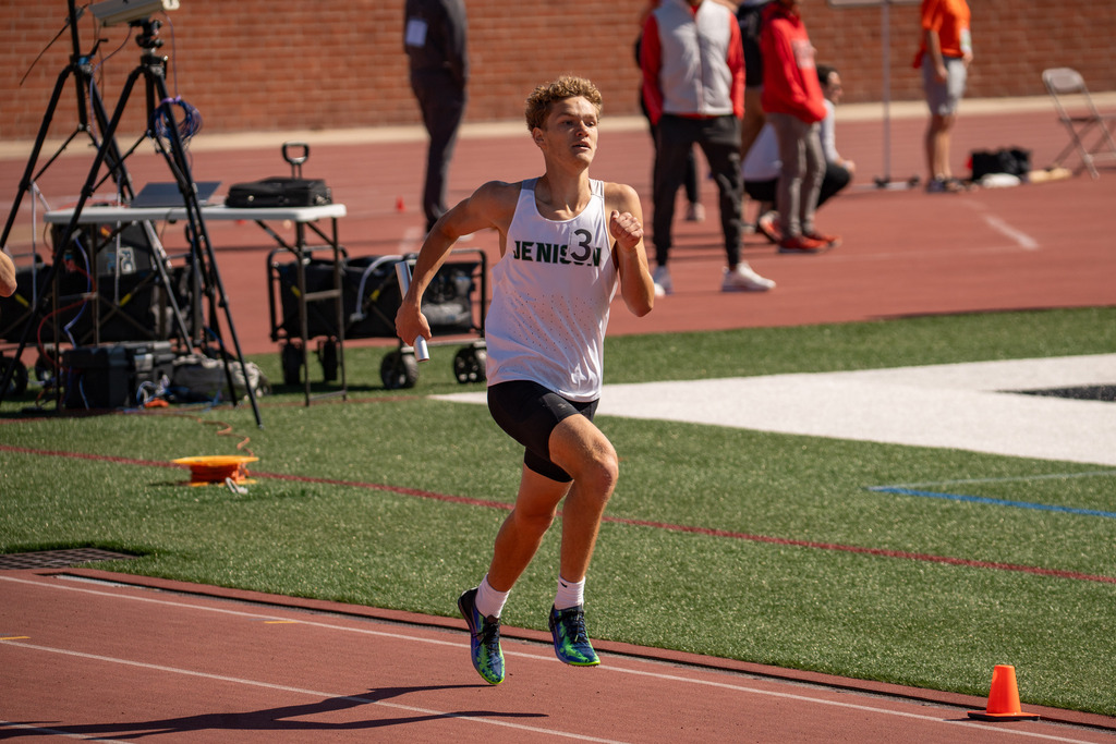 Jenison runner on track