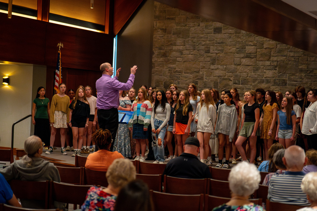 Entire girls choir singing