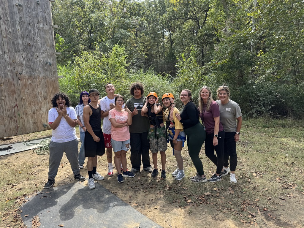 Students at the Ropes Course