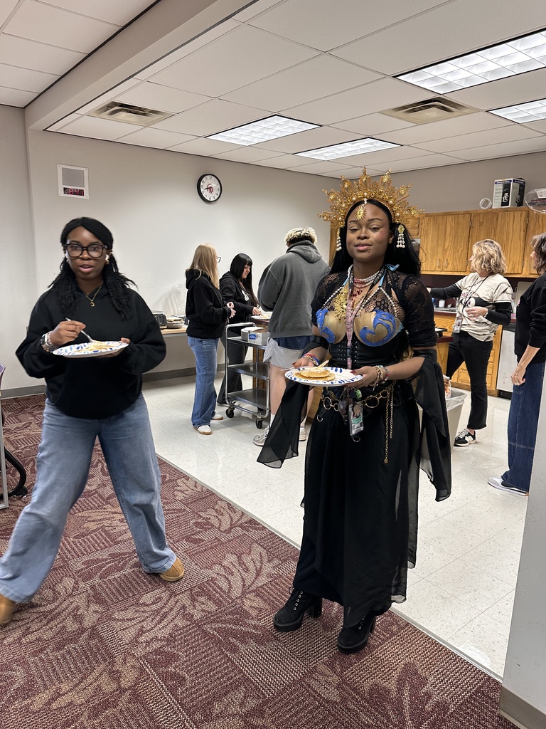 students with pancakes