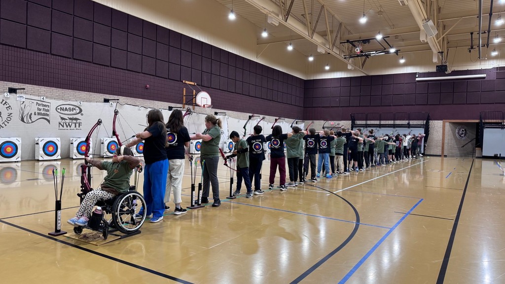 Jenks and other archery students