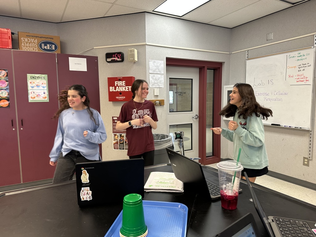 students running in place