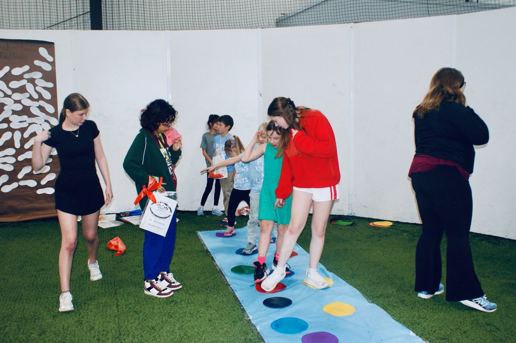 Amazing Athletes completing challenge