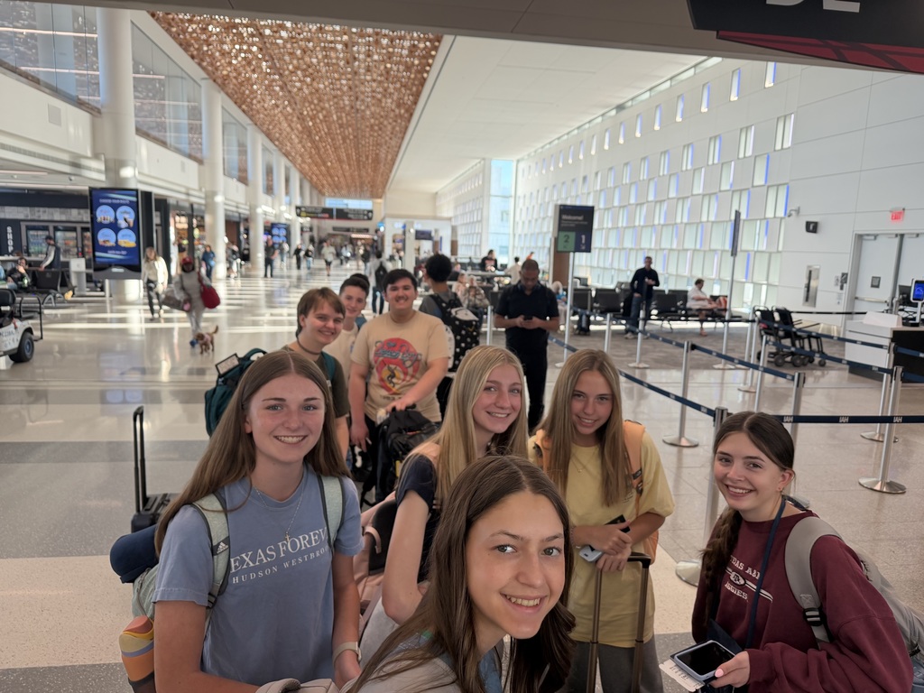 Students traveling to Costa Rica, Day 1