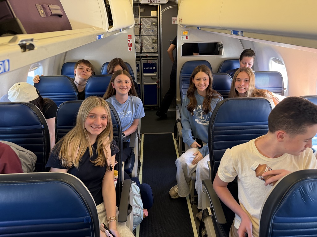 Students traveling to Costa Rica, Day 1