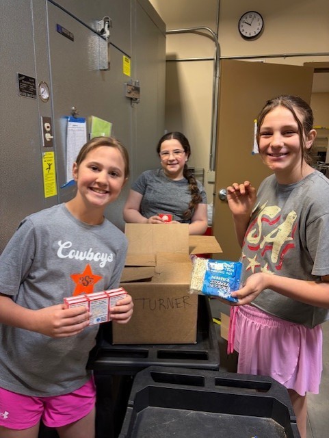 6th Grade students at the Jenks Community Food Bank