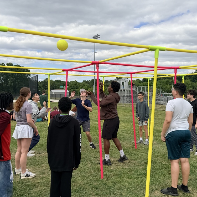 students playing 10 square