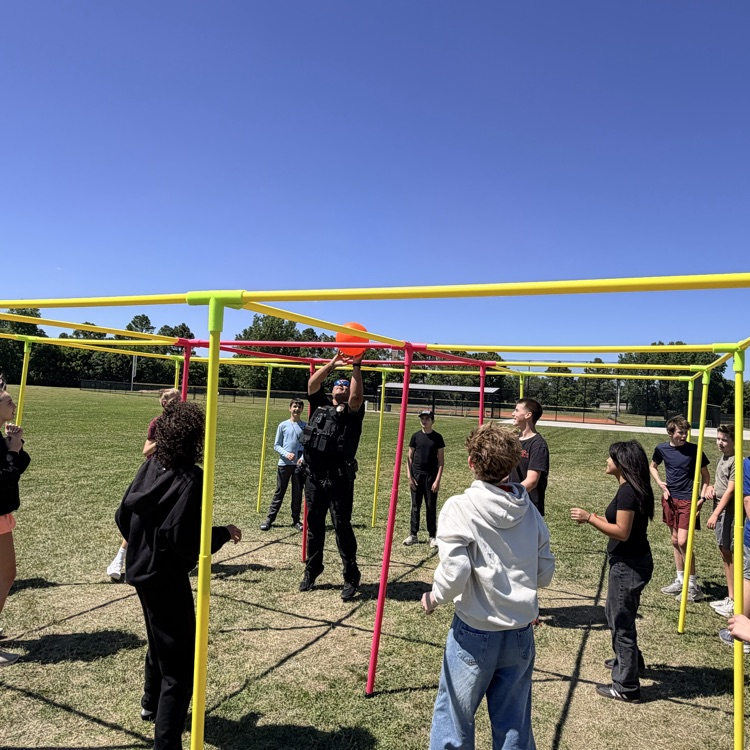 Officer Berryhill playing with students 