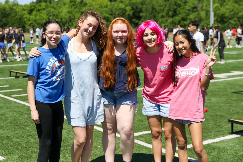 5 girls posing for a photo