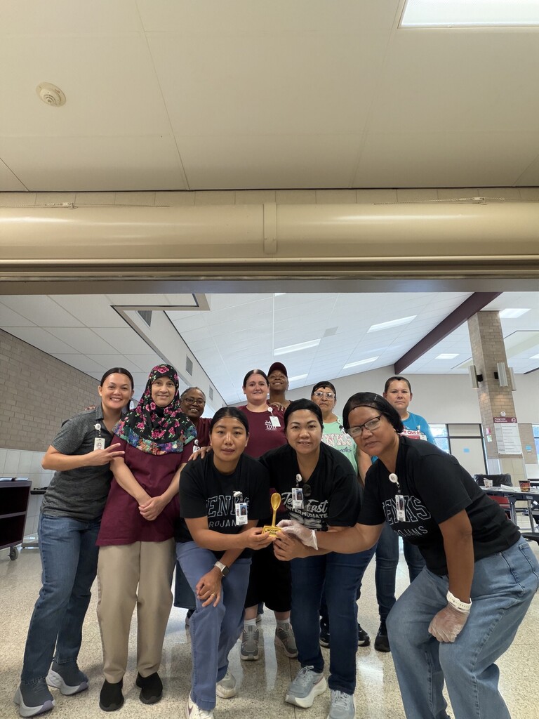 cafeteria staff photo