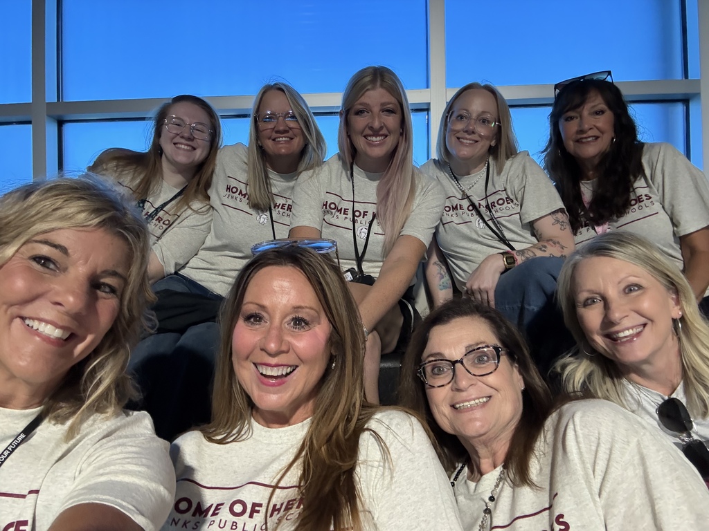 female staff group pic 