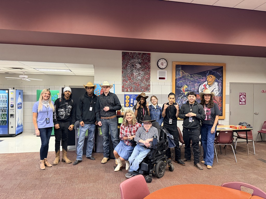 A group pic of students 