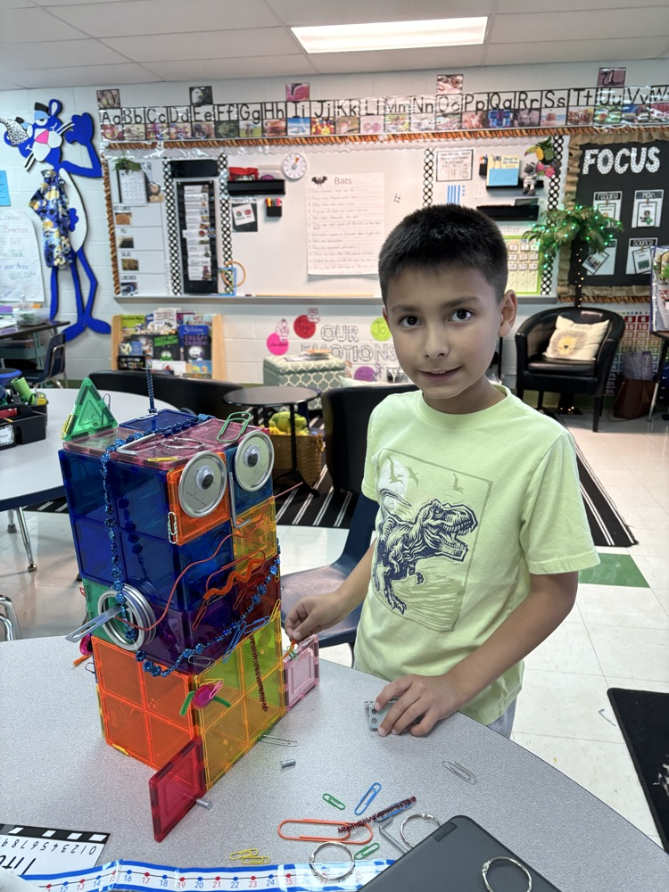 East Students Enjoy STEM Time