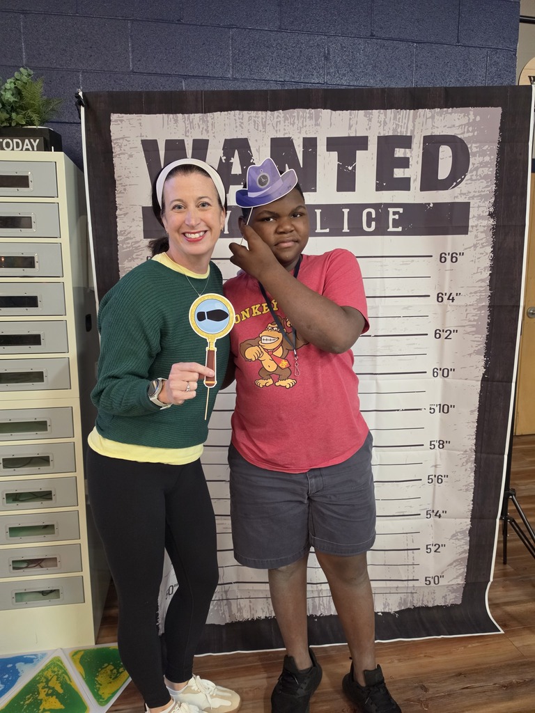 OBOS with author Lindsay Currie
