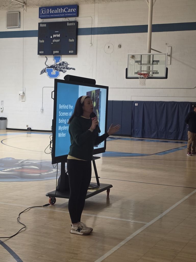 OBOS with author Lindsay Currie
