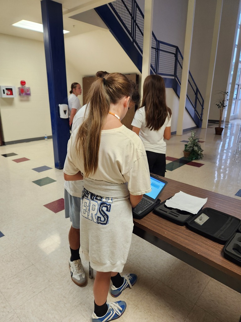 Students coding drones