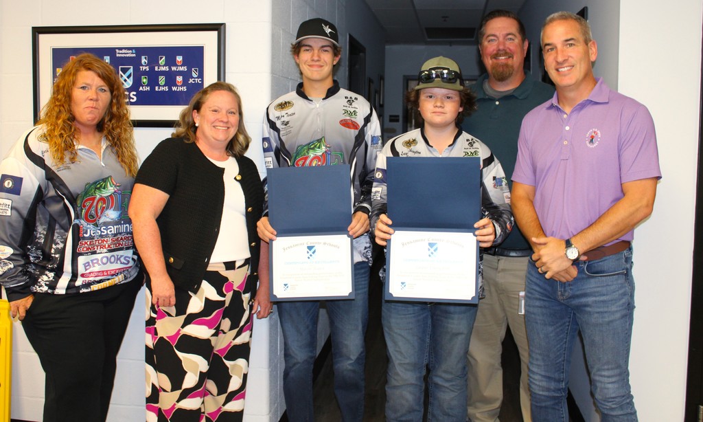 Bass fishing students 