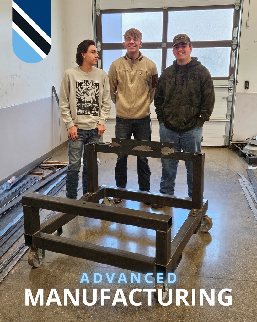 advanced manufacturing students