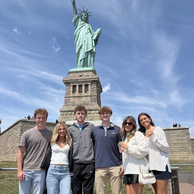 Seniors on NY trip