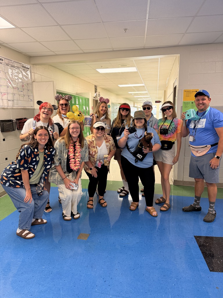 6th grade teachers showed up in force with their tacky tourist vibes.