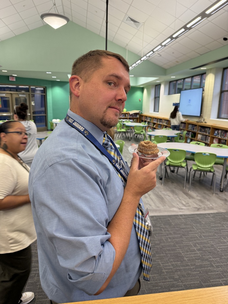 EJMS enjoying some amazing donuts from Kate’s Cocoa Kitchen!
