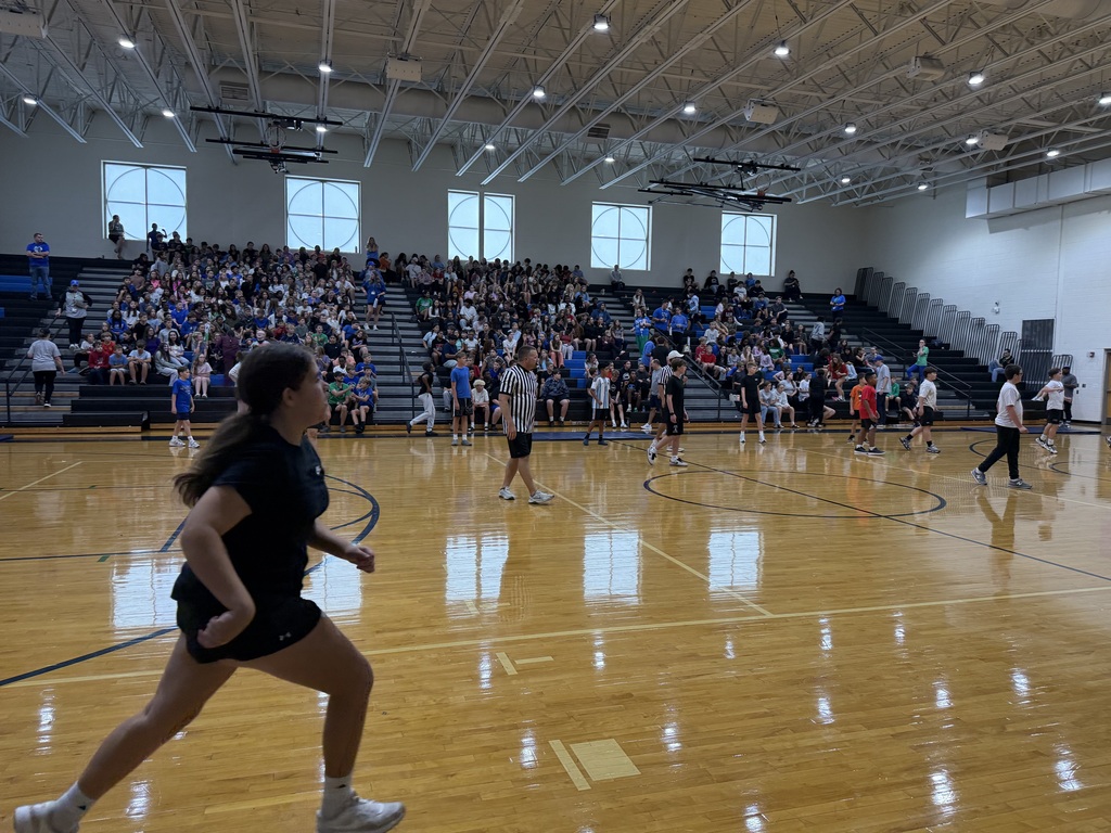 EJMS playing matball on the last day before Fall Break!