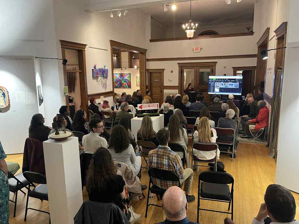 The Ekphrastic 2 crowd