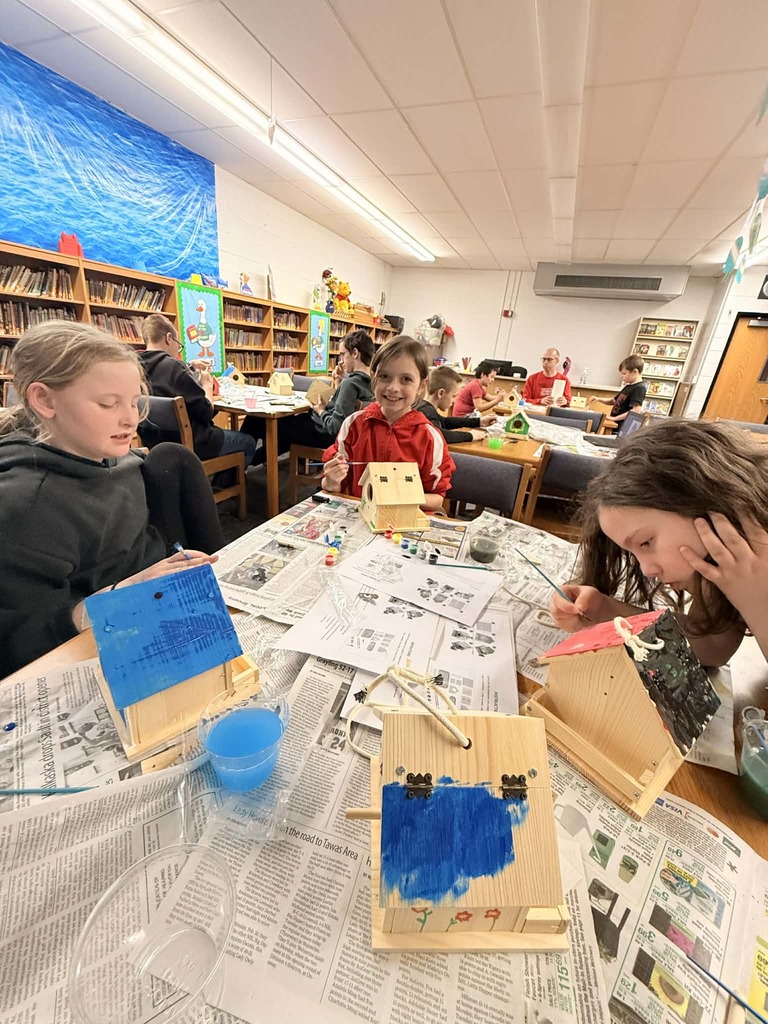 Friends creating together