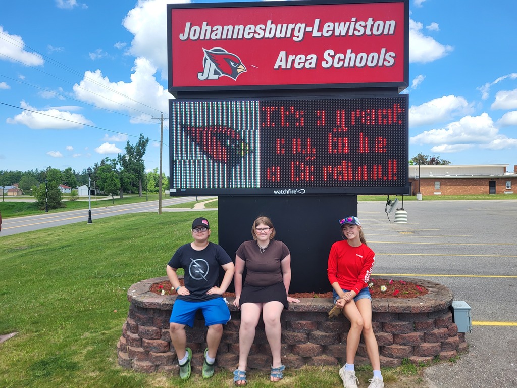 The J-L "Shoe Club" finished up the year with a community service event at the school. We weeded, planted flowers, and mulched around the sign and flag pole!